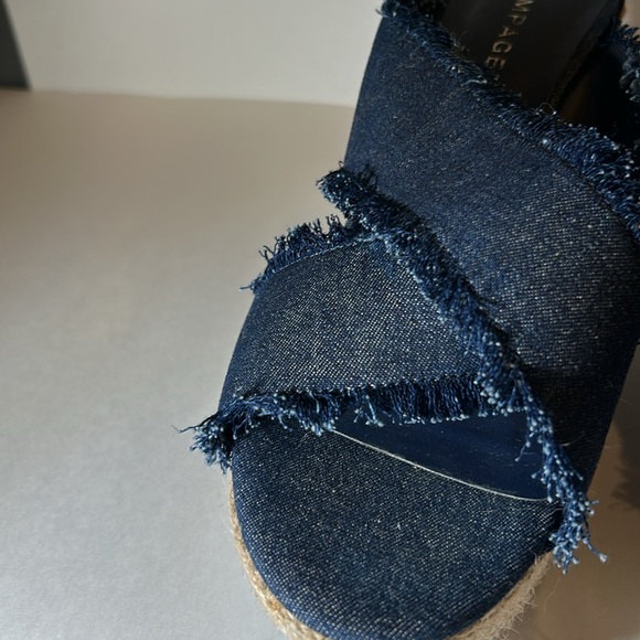 Navy Blue Denham wedges with fringe size 9. Brand is Rampage. White rubber sole - Picture 2 of 13